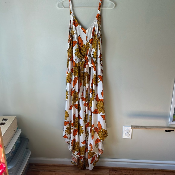 MSK sunflower jumpsuit white gold orange with spaghetti straps and bow Large - Picture 3 of 9